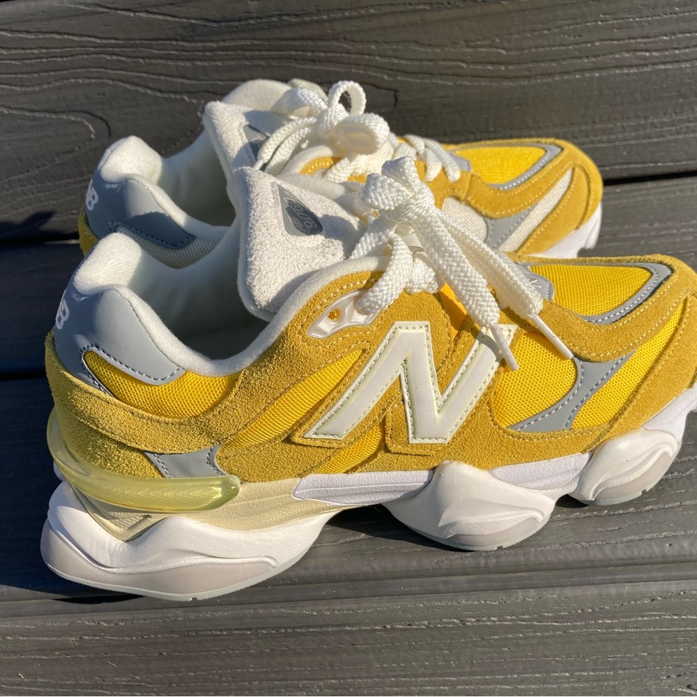 New Balance Yellow and White Sneakers 9060 - Picture 12 of 15